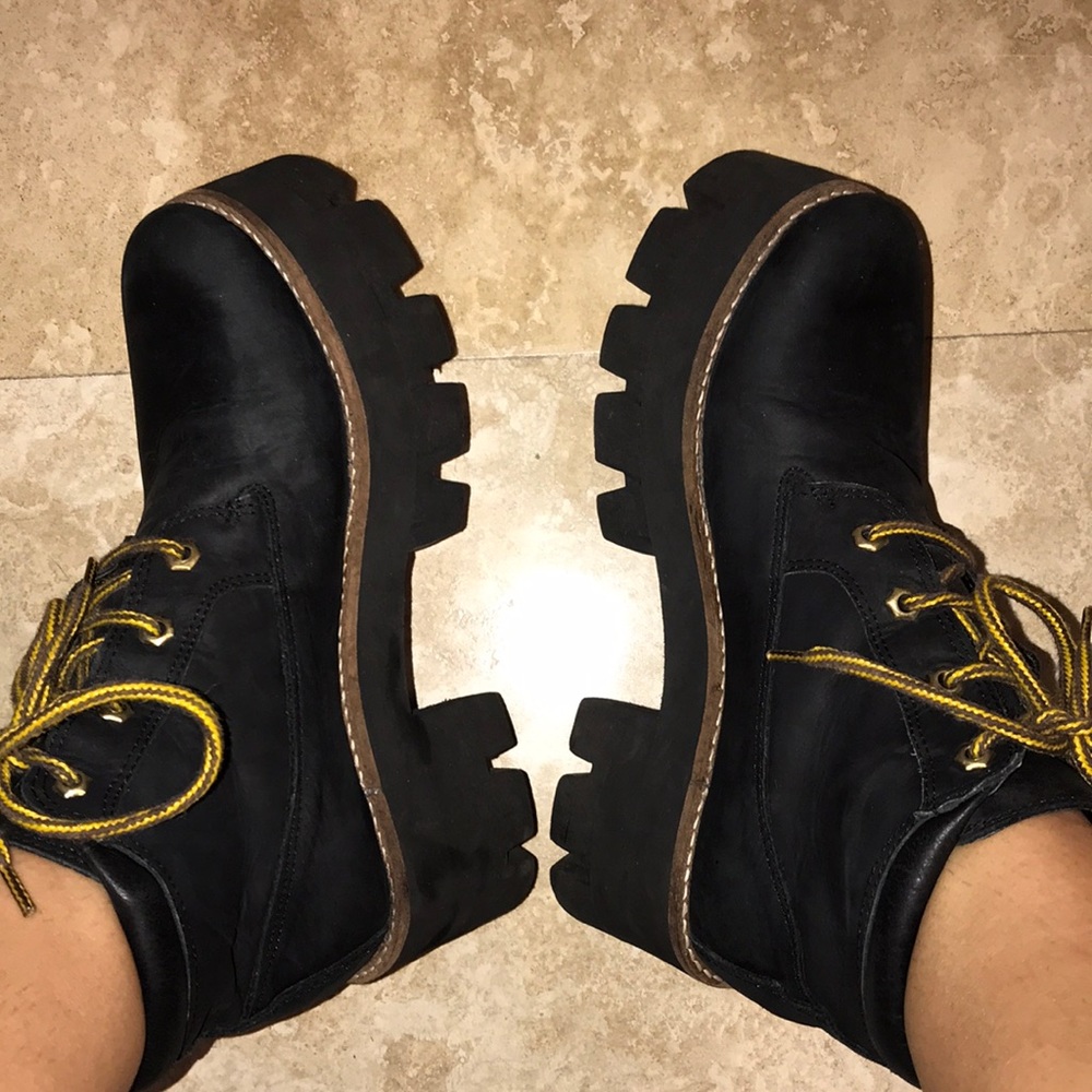 Black platforms